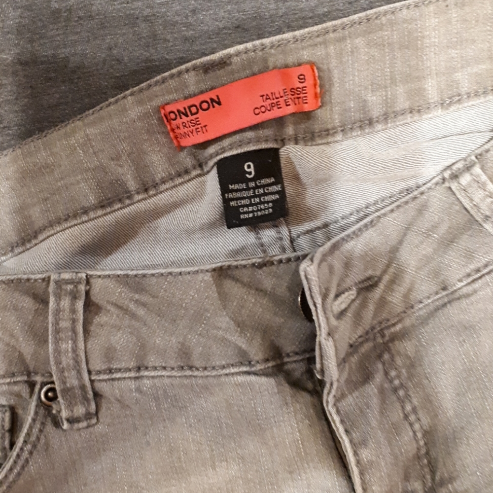 Jeans - Picture 2 of 2